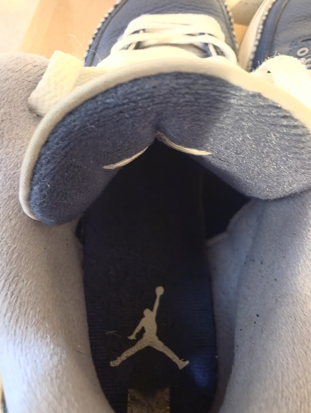 FOR SALE AIR JORDAN RETRO 3 "GEORGETOWN" NAVY SIZE 10. - Picture 9 of 16